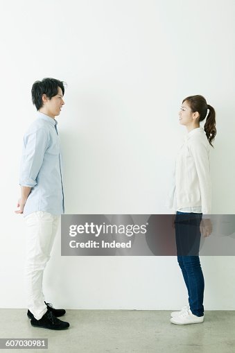 111 999点の男性 横向き 全身のストックフォト Getty Images 111 999点の男性 横向き 全身のストックフォト Getty Images