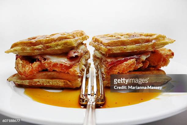 chicken and waffles - waffles creole stock pictures, royalty-free photos & images
