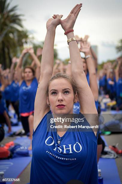 Elena Lopez attends the Free Yoga by Oysho event at the Arc de Triomf on September 17, 2016 in Barcelona, Spain.