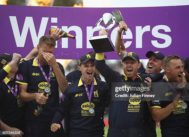 Warwickshire celebrate their win during the Royal London one-day cup final between Warwickshire and Surrey at Lord's Cricket Ground on September 17,...