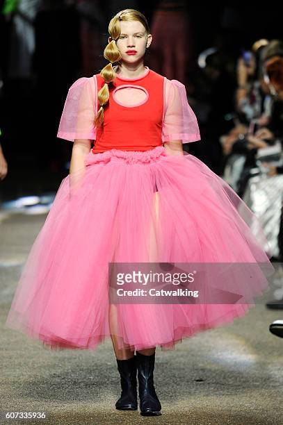 Model walks the runway at the Molly Goddard Spring Summer 2017 fashion show during London Fashion Week on September 17, 2016 in London, United...