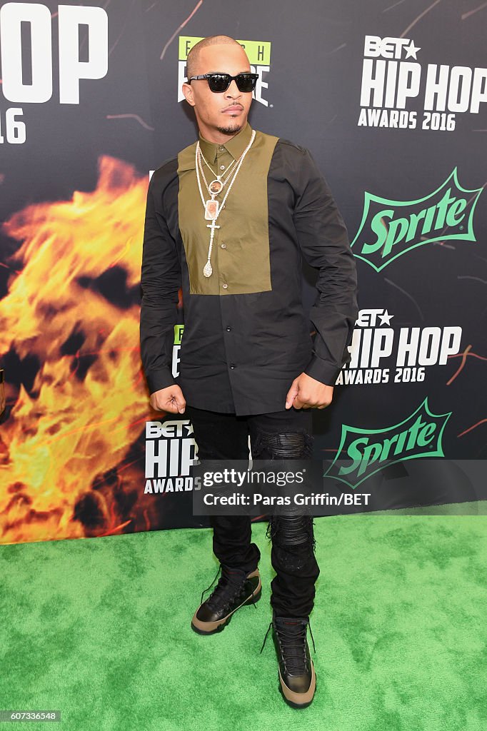 BET Hip Hop Awards 2016 - Green Carpet