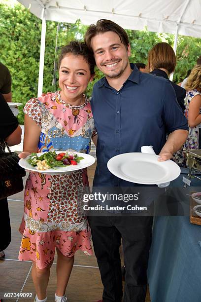 Actors Tatiana Maslany and Jason Ritter at the ICM Partners Pre-Emmy Brunch on September 17, 2016 in Santa Monica, California.