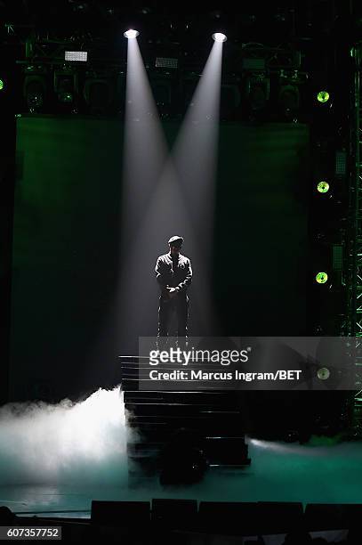 Performs onstage during the 2016 BET Hip Hop Awards at Cobb Energy Performing Arts Center on September 17, 2016 in Atlanta, Georgia.
