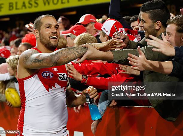 Lance Franklin of the Swans thanks fans during the 2016 AFL First Semi Final match between the Sydney Swans and the Adelaide Crows at the Sydney...