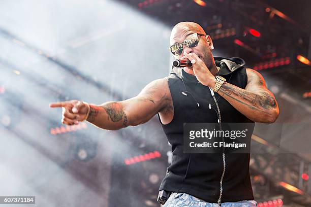 Flo Rida on the Grandview Stage during the 2016 KAABOO Del Mar at the Del Mar Fairgrounds on September 17, 2016 in Del Mar, California.