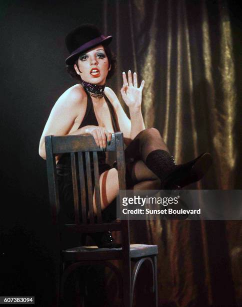 American actress and singer Liza Minnelli on the set of the movie Cabaret, directed by Bob Fosse.