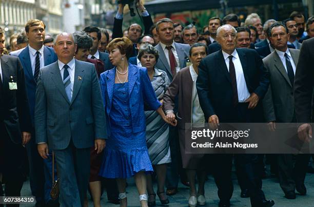 Mikhail Gorbachev with his wife Raisa and with the Hungarian President, Janos Kadar.
