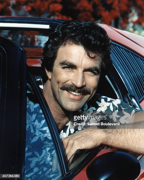 Tom Selleck on the set of the TV series 'Magnum'.