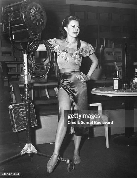 Cyd Cyd Charisse Photos Photos and Premium High Res Pictures - Getty Images