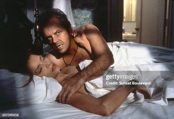American actors Michelle Pfeiffer and Jack Nicholson on the set of <Wolf>, directed by Mike Nichols.