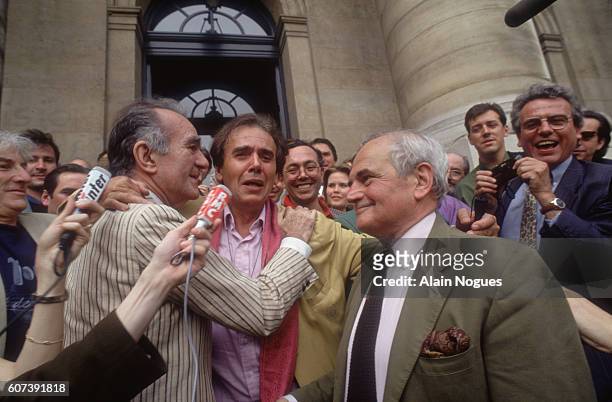 Defendant Jean-Edern Hallier outside the courthouse during his lawsuit against Bernard Tapie. He is on trial after publishing the criminal records of...