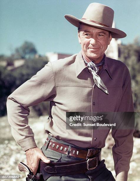 American actor Gary Cooper on the set of Garden of Evil, directed by Henry Hathaway.