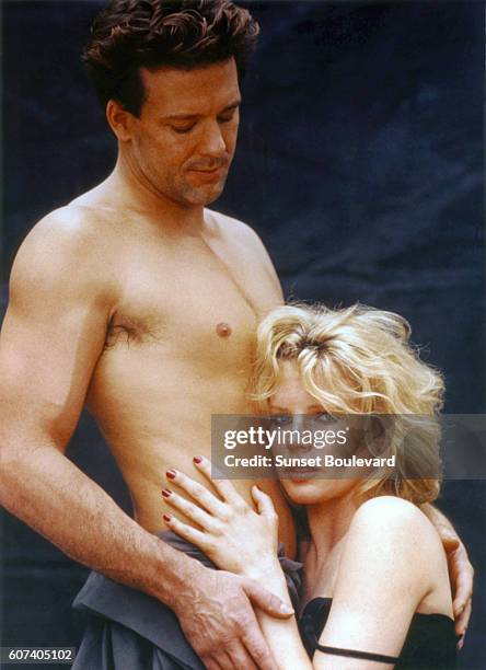 American actors Mickey Rourke and Kim Basinger on the set of Nine 1/2 Weeks directed by Adrian Lyne.