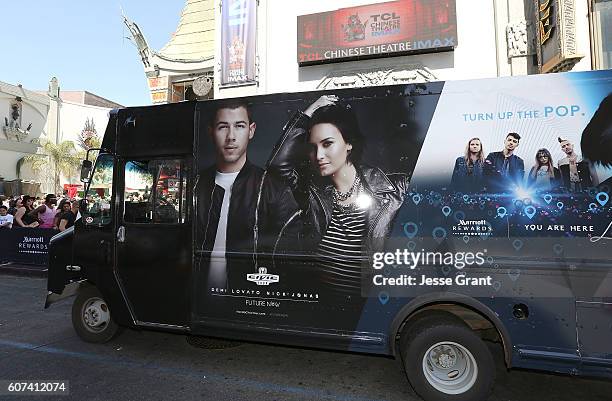 General view of atmosphere of the Marriott Rewards Sweet Treats Truck With Demi Lovato & Nick Jonas at TCL Chinese Theatre on September 17, 2016 in...