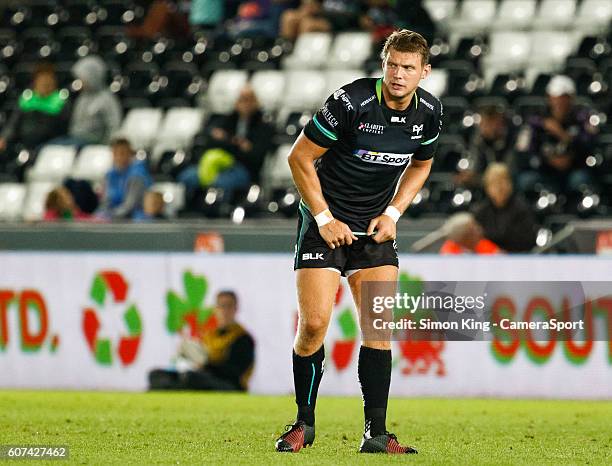 Dan Biggar of Ospreys during the Guinness PRO12 Round 3 match between Ospreys and Benetton Rugby Treviso at Liberty Stadium on September 17, 2016 in...