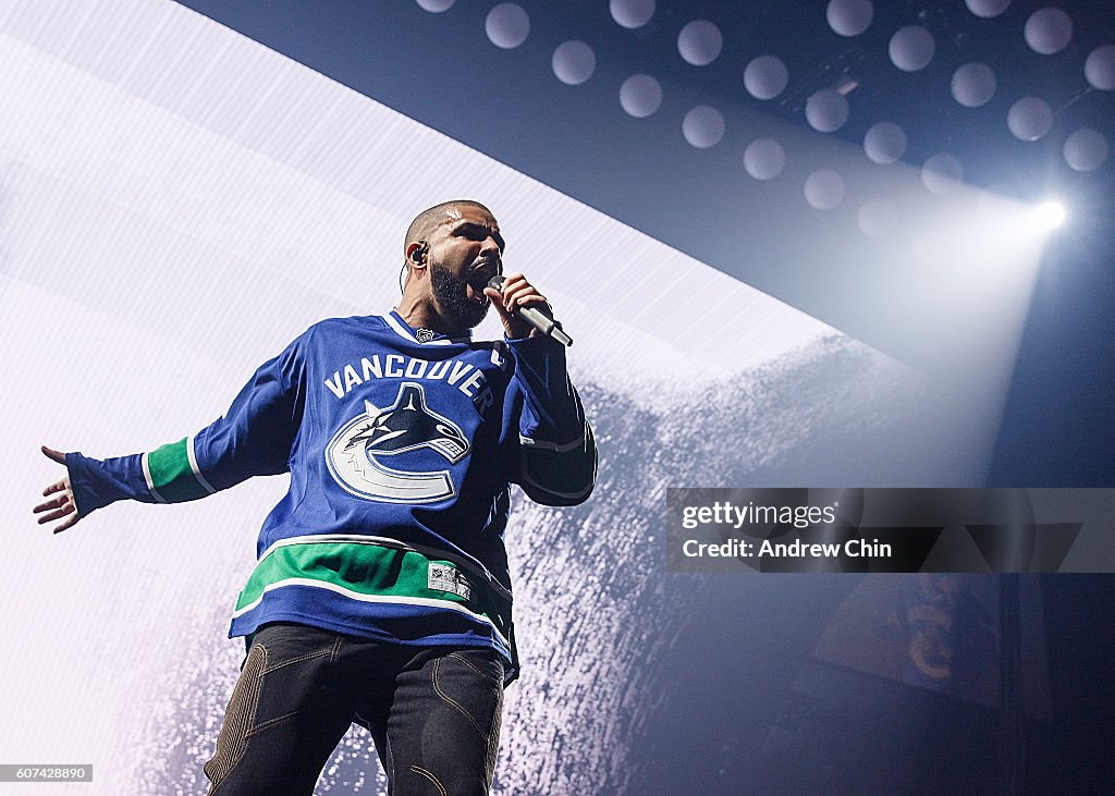 Drake Performs At Pepsi Live At Rogers Arena