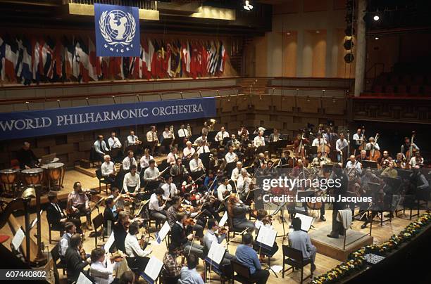 The World Philarmonic Orchestra's rehearsals, directed by Carlo Maria Giulini.