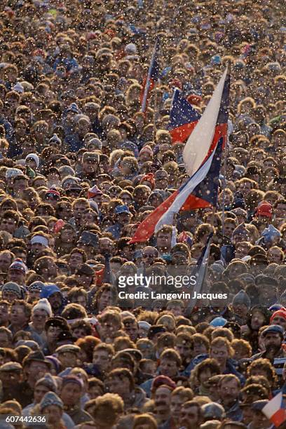 On November 25 500,000 people attend a meeting organized by the Civic Forum on the Letna Plain in the presence of Alexander Dubcek and Vaclav Havel....