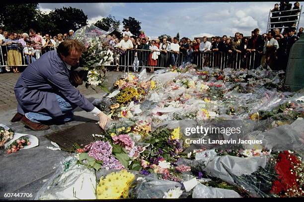 ATMOSPHERE IN BRUSSELS AFTER KING BAUDOUIN'S DEATH