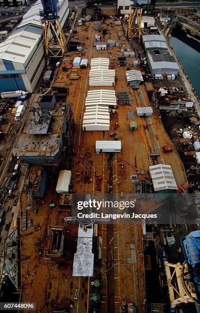 CONSTRUCTION OF THE CHARLES DE GAULLE AIRCRAFT CARRIER IN BREST