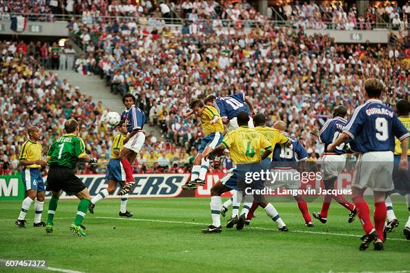 Soccer - 1998 World Cup - Final - France vs Brazil Soccer - 1998 World Cup - Final - France vs Brazil