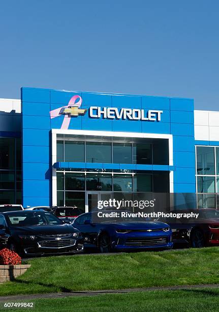 chevrolet dealership in rochester hills, michigan - chevrolet stock pictures, royalty-free photos & images