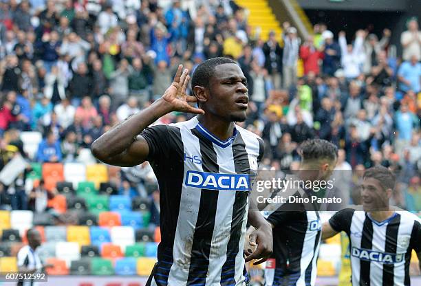 Duvan Zapata of Udinese Calcio celebrates after scoring his opening goal during the Serie A match between Udinese Calcio and AC ChievoVerona at...