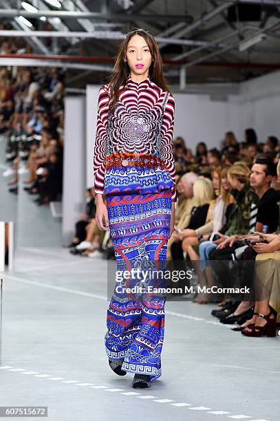 Model walks the runway at the Mary Katrantzou show during London Fashion Week Spring/Summer collections 2017 on September 18, 2016 in London, United...