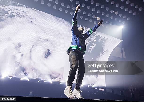 Canadian rapper Drake performs onstage during his 'Summer Sixteen Tour' at Pepsi Live at Rogers Arena on September 17, 2016 in Vancouver, Canada.