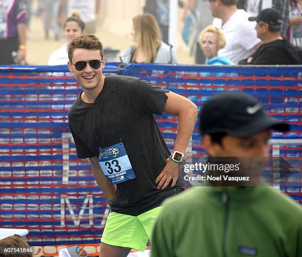 Dylan Efron participates in the Nautica Malibu Traithalon presented by Equinox at Zuma Beach on September 18, 2016 in Malibu, California.