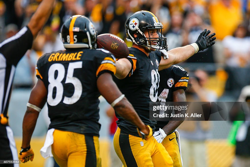 Cincinnati Bengals v Pittsburgh Steelers