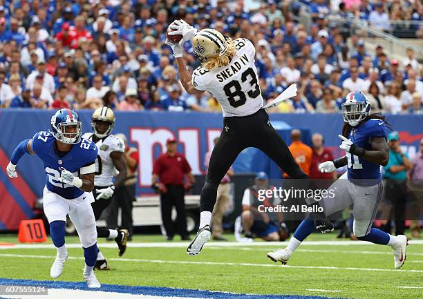 Willie Snead IV of the New Orleans Saints makes a catch to run 17-yards for a touchdown against the New York Giants during the fourth quarter at...