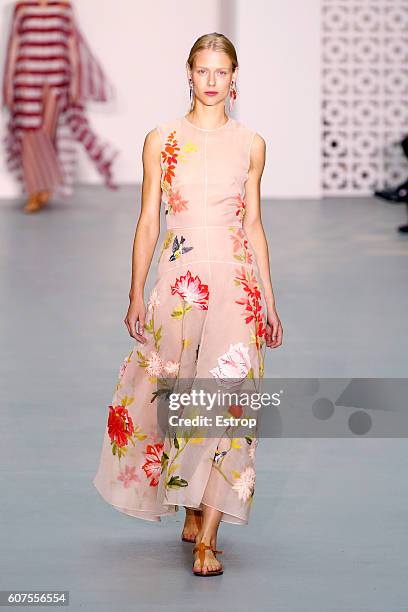 Model walks the runway at the Jasper Conran show during London Fashion Week Spring/Summer collections 2017 on September 17, 2016 in London, United...