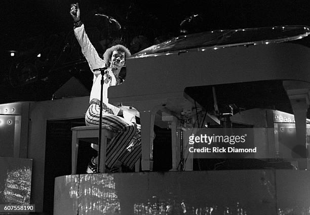 Commodores with Lionel Richie perform at The Omni Coliseum in Atlanta Georgia. August 8, 1980