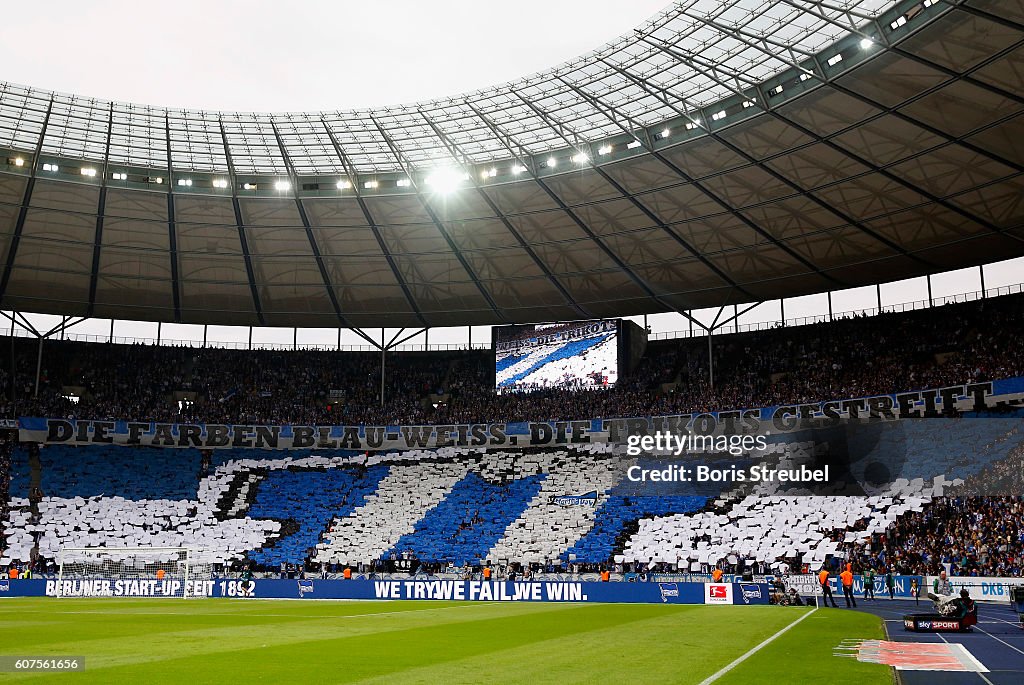 Hertha BSC v FC Schalke 04 - Bundesliga