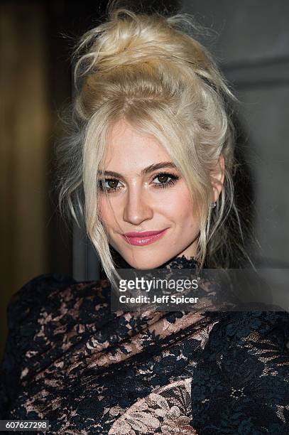 Pixie Lott attends A Green Carpet Challenge BAFTA Night during London Fashion Week Spring/Summer collections 2017 on September 18, 2016 in London,...