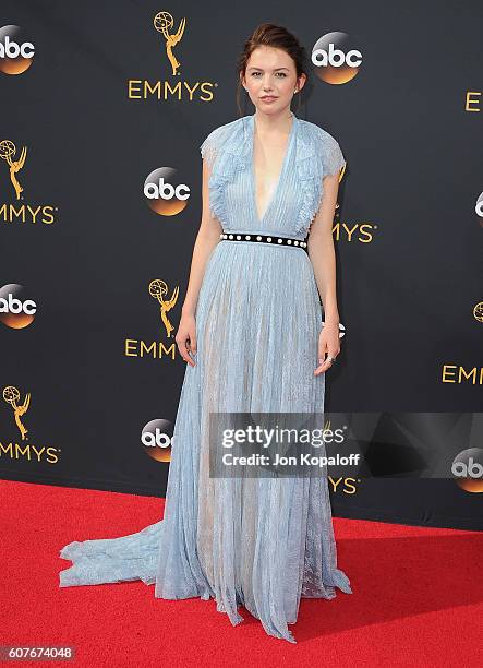 Actress Hannah Murray arrives at the 68th Annual Primetime Emmy Awards at Microsoft Theater on September 18, 2016 in Los Angeles, California.