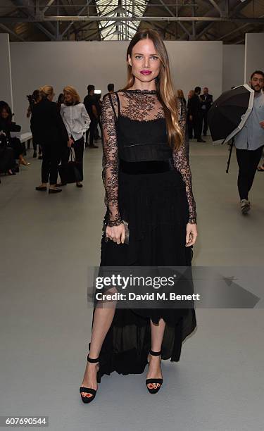 Alicia Rountree attends the Antonio Berardi show during London Fashion Week Spring/Summer collections 2017 on September 19, 2016 in London, United...