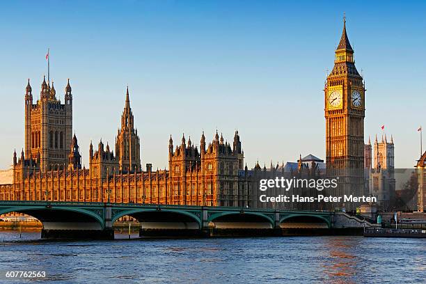 london, big ben, river thames - londres imagens e fotografias de stock