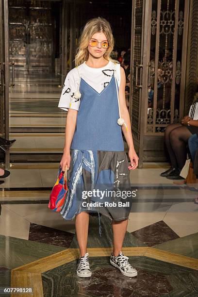 Model walks the runway at the Dumpty show at Fashion Scout during London Fashion Week Spring/Summer collections 2016/2017 on September 19, 2016 in...