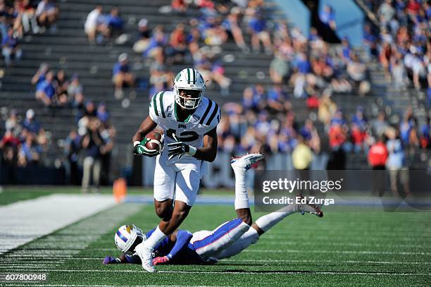 Jordan Ried Football 406 Lawrence A Reid Photos & High Res Pictures - Getty Images