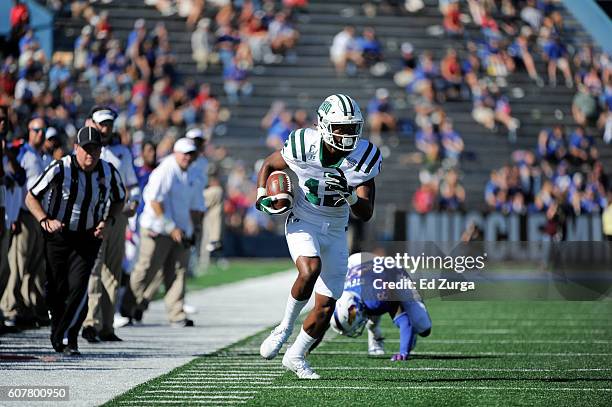 Jordan Ried Football 406 Lawrence A Reid Photos & High Res Pictures - Getty Images