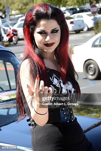 Model/actress Sasha Baxter attends Son Of Monsterpalooza held at Los Angeles Marriott Burbank Airport on September 18, 2016 in Burbank, California.