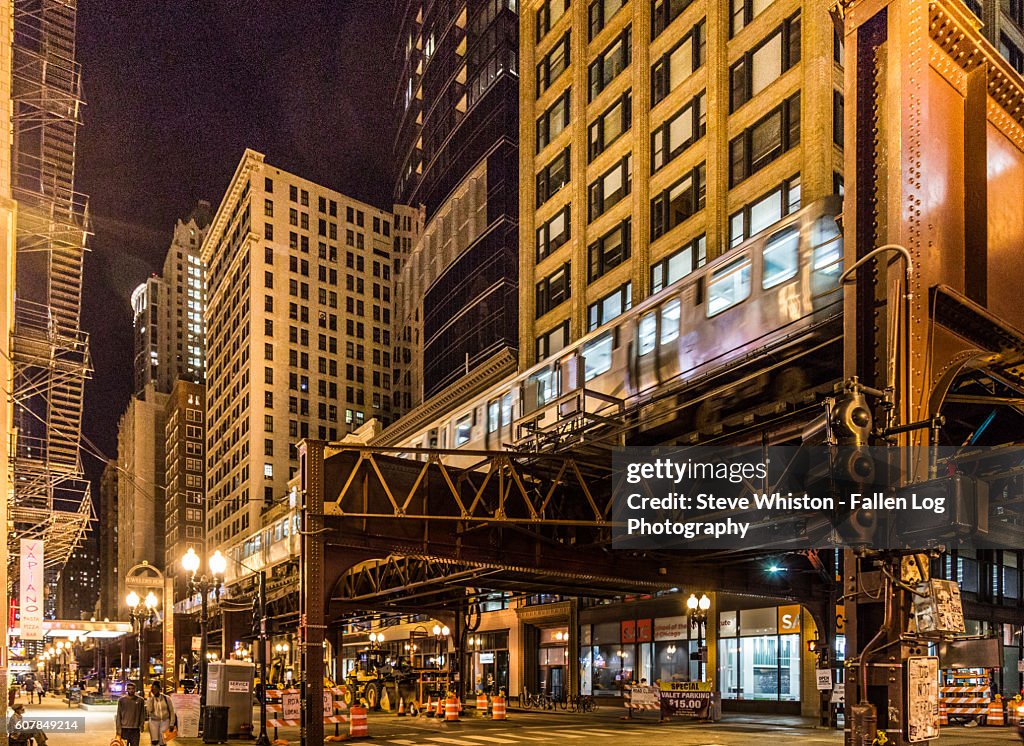 Chicago Scene Chicago Street Scene At Night High-Res Stock Photo - Getty Images