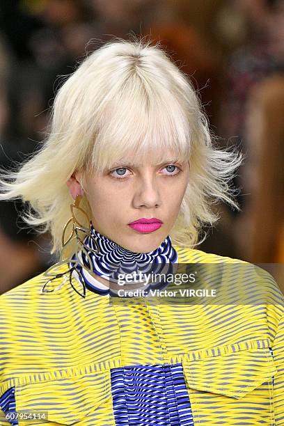 Model walks the runway at the Mary Katrantzou show during London Fashion Week Spring/Summer collections 2016/2017 on September 18, 2016 in London,...