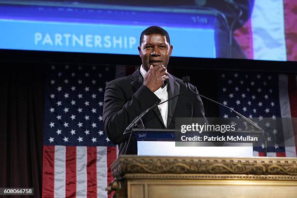 Dennis Haysbert attends The Partnership for Public Service Gala Honors Senator Joseph Lieberman and Dennis Haysbert at Cipriani's 42nd St. On...