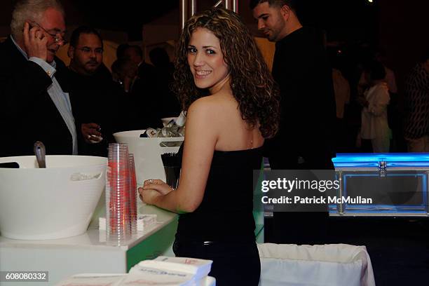 Chary Chary Photos and Premium High Res Pictures - Getty Images