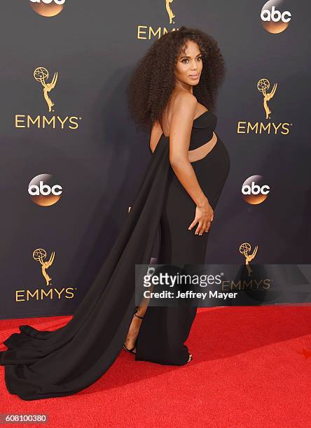 Actress Kerry Washington arrives at the 68th Annual Primetime Emmy Awards at Microsoft Theater on September 18, 2016 in Los Angeles, California.