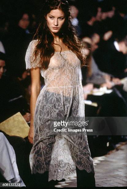 Gisele Bundchen at the Chloe Fall 1999 show circa 1999 in Paris, France.